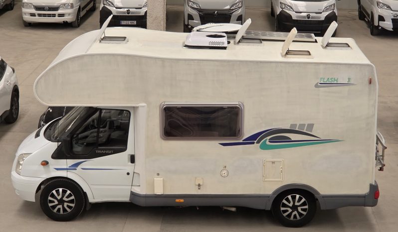 
								CHAUSSON FLASH 3 CAPUCHINA COMPACTA 6,10 MTS 6 P. pocos kms lleno									