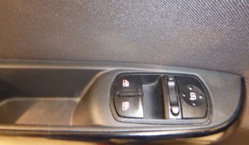 
									Opel Corsa 1.3 CDTi Expression 75 CV lleno								