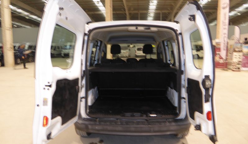 
								RENAULT Kangoo Combi Profesional dCi 75 CV lleno									
