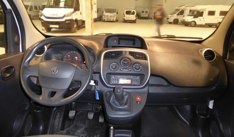 
								RENAULT Kangoo Combi Profesional dCi 75 CV lleno									