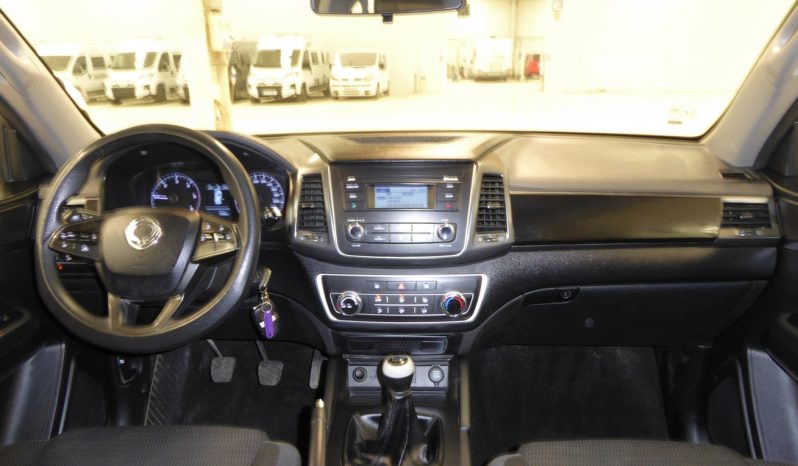 
								Ssangyong Musso Sports D22DTR 4×4 Pro 200 CV lleno									