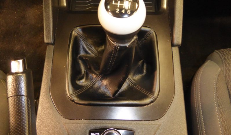 
								Ssangyong Musso Sports D22DTR 4×4 Pro 200 CV lleno									