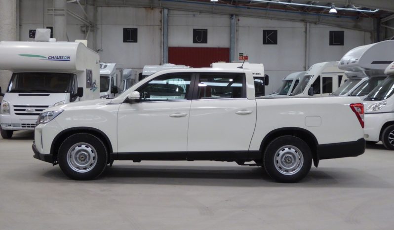 
								Ssangyong Musso Sports D22DTR 4×4 Pro 200 CV lleno									