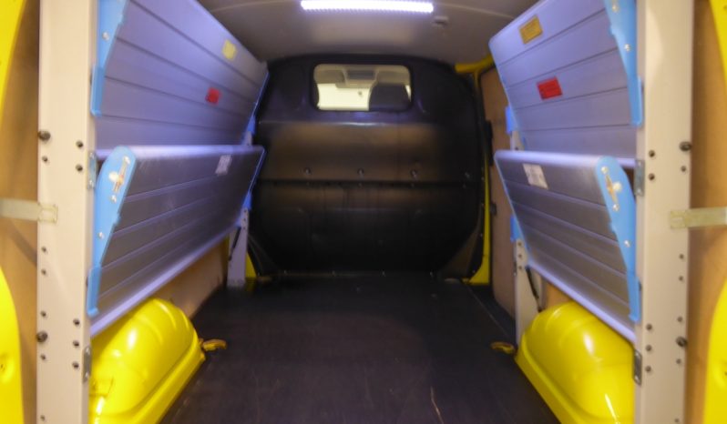 
								Volkswagen Transporter Furgon Corto 2.0 TDI 102CV lleno									