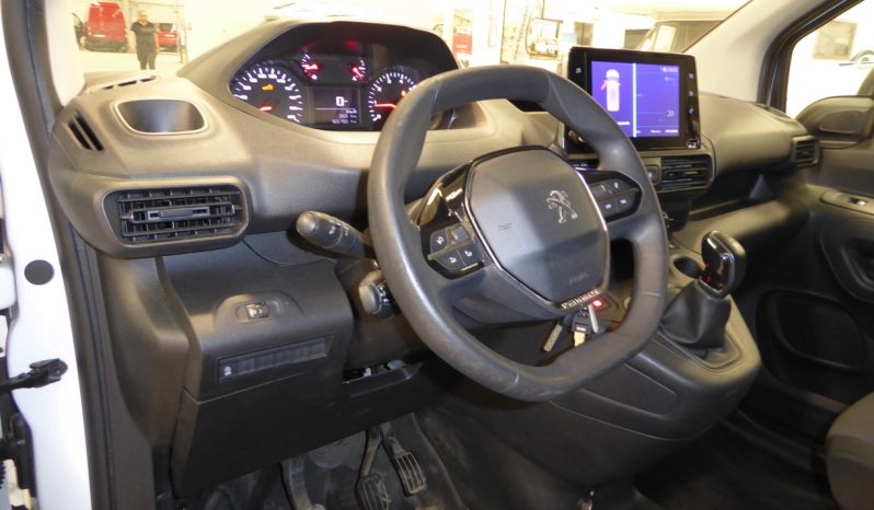 
								PEUGEOT PARTNER Pro Long 1000kg BlueHDi 100 CV  L2H1 FURGON lleno									