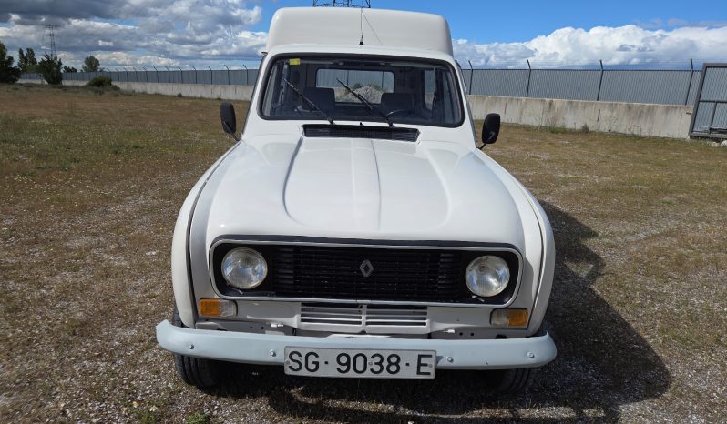 
								Renault R4 F6 combi gasolina 5 plazas lleno									