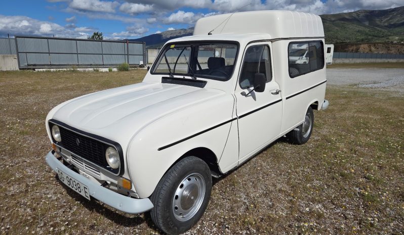 
								Renault R4 F6 combi gasolina 5 plazas lleno									