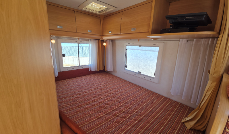 
								TRIGANO CHALLENGER VDL PERFILADA CAMA FRANCESA + A.A. 12 VOLTS lleno									
