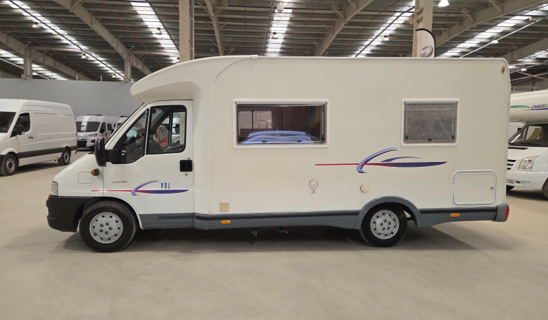 
								TRIGANO CHALLENGER VDL PERFILADA CAMA FRANCESA lleno									