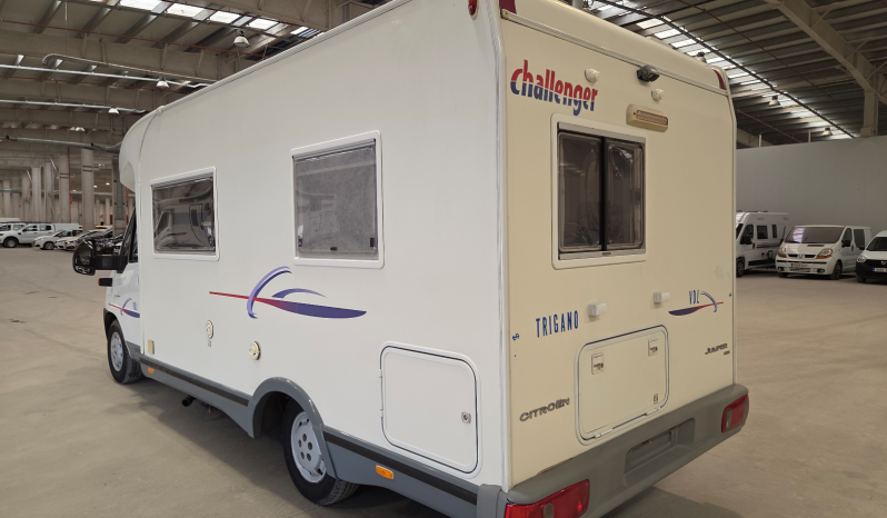 
								TRIGANO CHALLENGER VDL PERFILADA CAMA FRANCESA lleno									