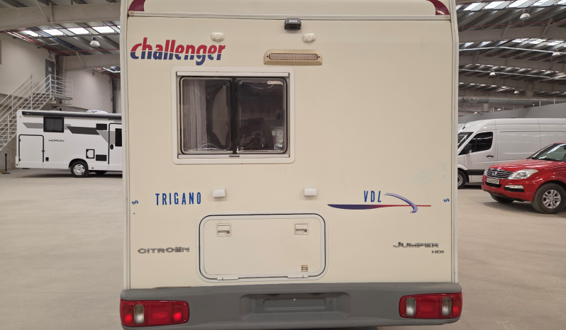 
								TRIGANO CHALLENGER VDL PERFILADA CAMA FRANCESA lleno									