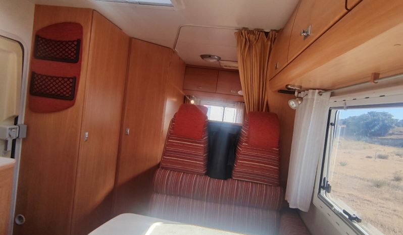 
								TRIGANO CHALLENGER VDL PERFILADA CAMA FRANCESA + A.A. 12 VOLTS lleno									