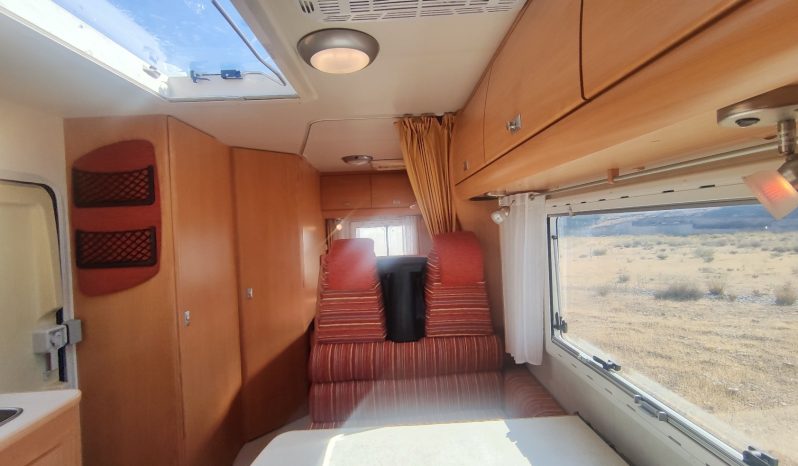 
								TRIGANO CHALLENGER VDL PERFILADA CAMA FRANCESA + A.A. 12 VOLTS lleno									