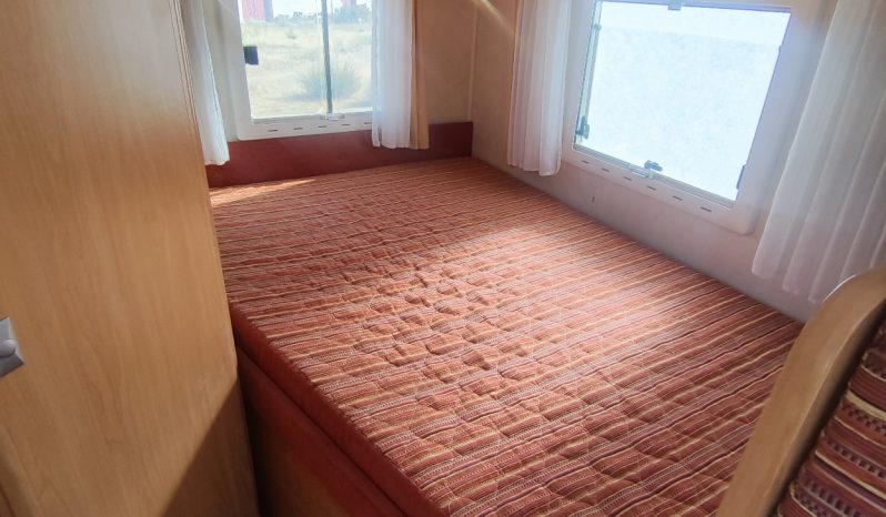 
								TRIGANO CHALLENGER VDL PERFILADA CAMA FRANCESA + A.A. 12 VOLTS lleno									