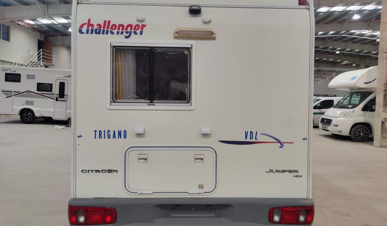 
								TRIGANO CHALLENGER VDL PERFILADA CAMA FRANCESA + A.A. 12 VOLTS lleno									