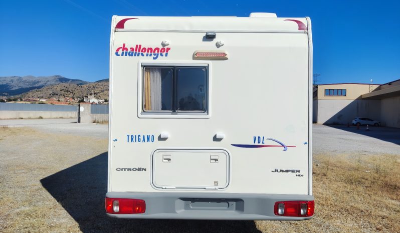 
								TRIGANO CHALLENGER VDL PERFILADA CAMA FRANCESA + A.A. 12 VOLTS lleno									