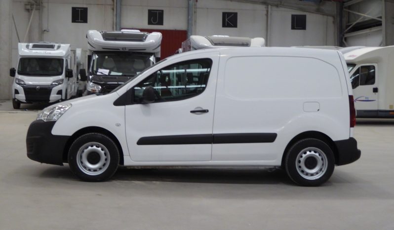 
								PEUGEOT Partner L1 1.6 HDi 75 CV lleno									