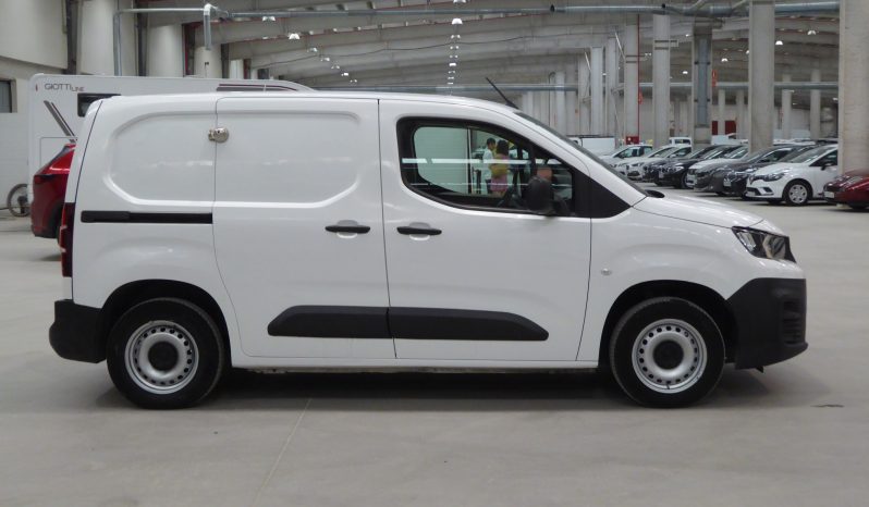 
								PEUGEOT Partner BlueHDi 100 CV lleno									