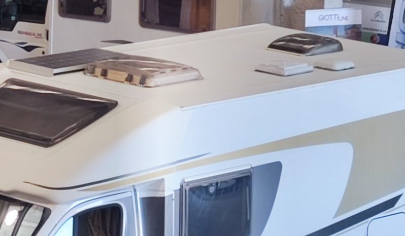 CARADO T132 PERFILADA COMPACTA 4 PLAZAS 6 MTS CAMA TRANSVERSAL