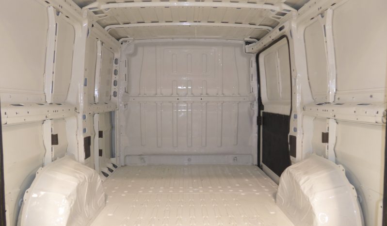 
								CITROEN JUMPER BlueHDi 140CV Furgon 30L1H1 lleno									