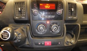 
									CITROEN JUMPER BlueHDi 140CV Furgon 30L1H1 lleno								