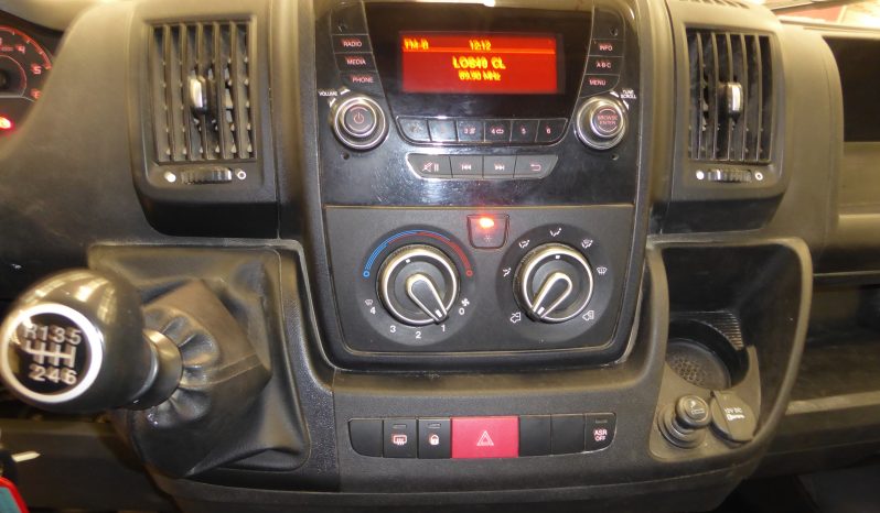
								CITROEN JUMPER BlueHDi 140CV Furgon 30L1H1 lleno									