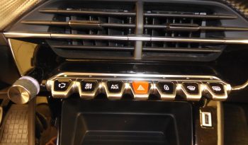 
									Peugeot 2008 Active 100 CV gasolina lleno								