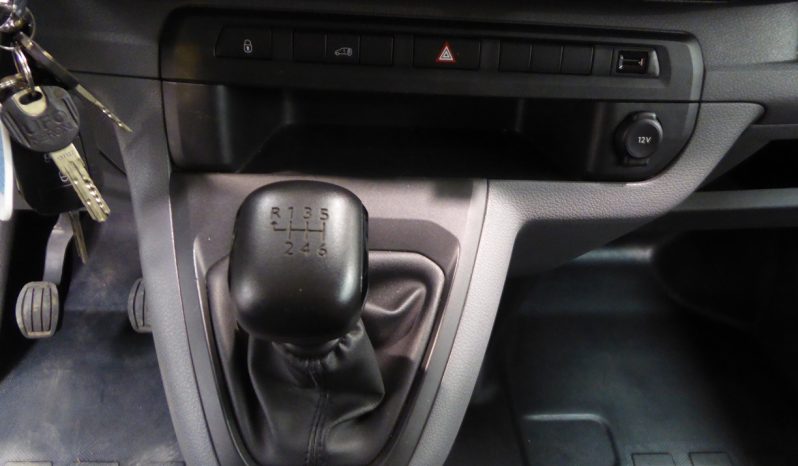 
								Peugeot Expert Furgon BlueHDi 100CV long lleno									