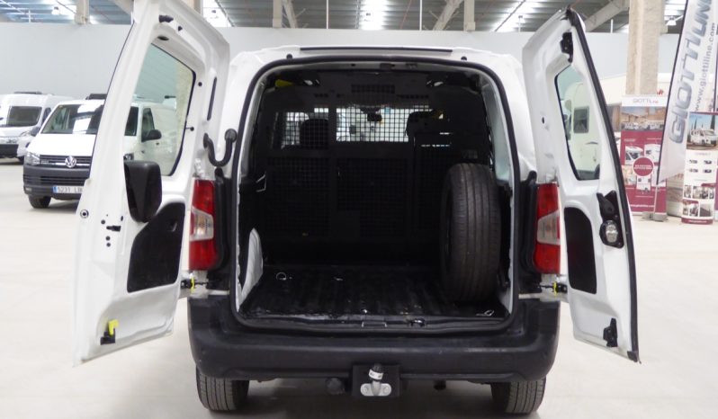 
								Peugeot Partner/Rifter Long 130CV 4×4 Dangel lleno									