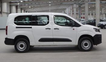 
									Peugeot Partner/Rifter Long 130CV 4×4 Dangel lleno								