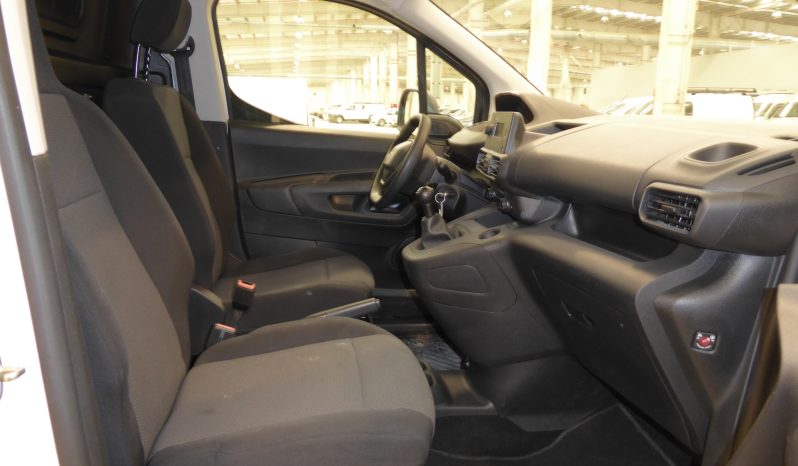 
								PEUGEOT Partner BlueHDi 100 CV lleno									