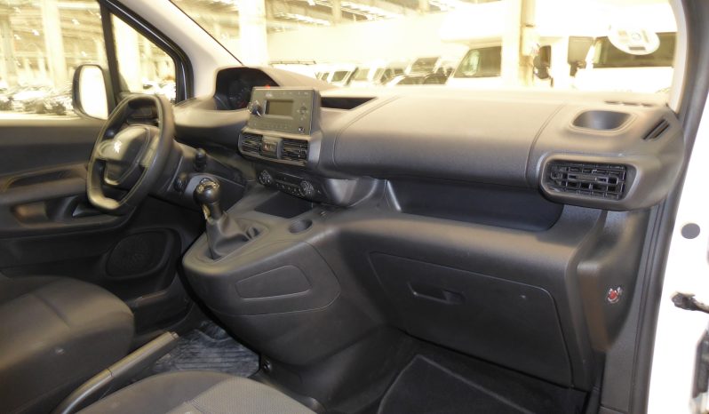 
								PEUGEOT Partner BlueHDi 100 CV lleno									