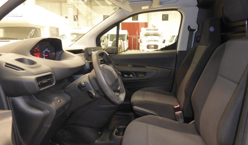 
								PEUGEOT Partner BlueHDi 100 CV lleno									