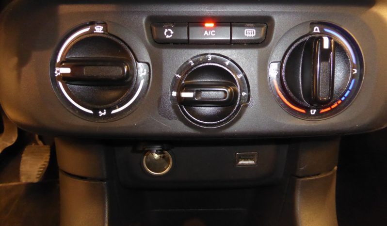 
								Citroen C3 Comercial 100CV VAN 2 plazas lleno									