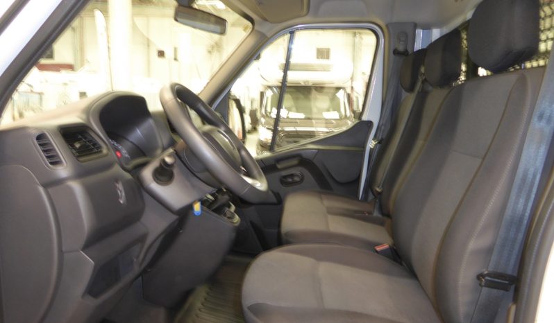 
								RENAULT MASTER 145 CV. L4 RWD caja abierta lleno									