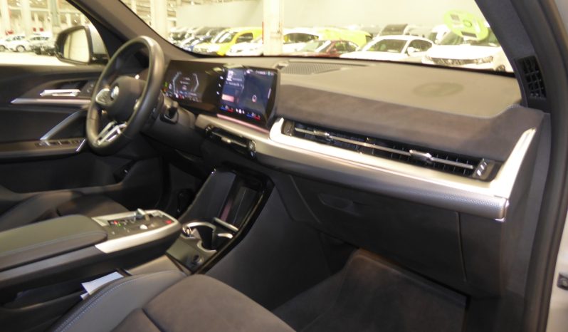 
								BMW X1 sDrive18d pack M automatico lleno									