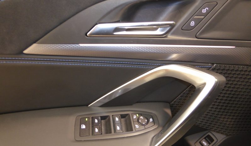 
								BMW X1 sDrive18d pack M automatico lleno									