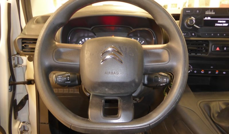 
								CITROEN BERLINGO Talla M BlueHDi 75 CV CONTROL lleno									