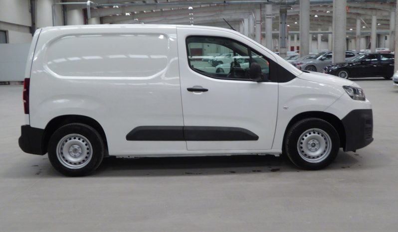 
								CITROEN BERLINGO Talla M BlueHDi 75 CV CONTROL lleno									