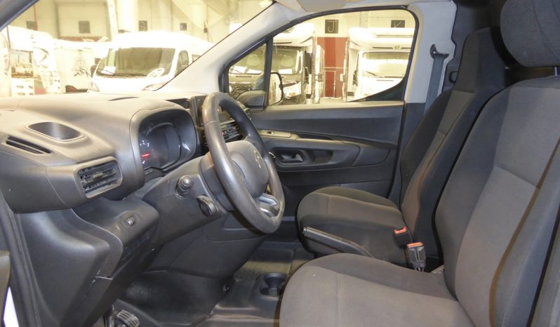 
								CITROEN BERLINGO Talla M BlueHDi 75 CV CONTROL lleno									