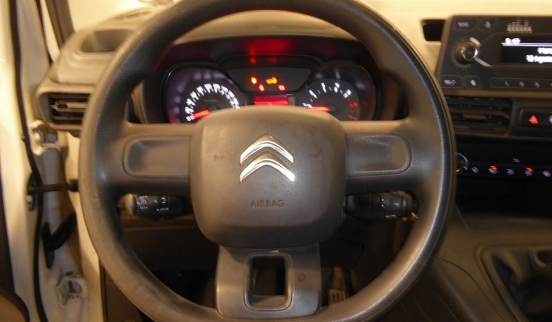 
								CITROEN BERLINGO Talla M BlueHDi 75 CV CONTROL lleno									