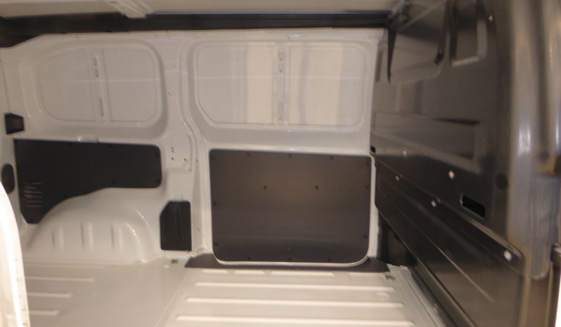 
								CITROEN JUMPY Talla M BlueHDi 100CV Confort lleno									