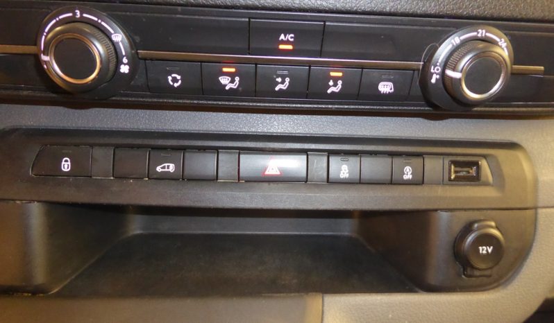 
								CITROEN JUMPY Talla M BlueHDi 100CV Confort lleno									