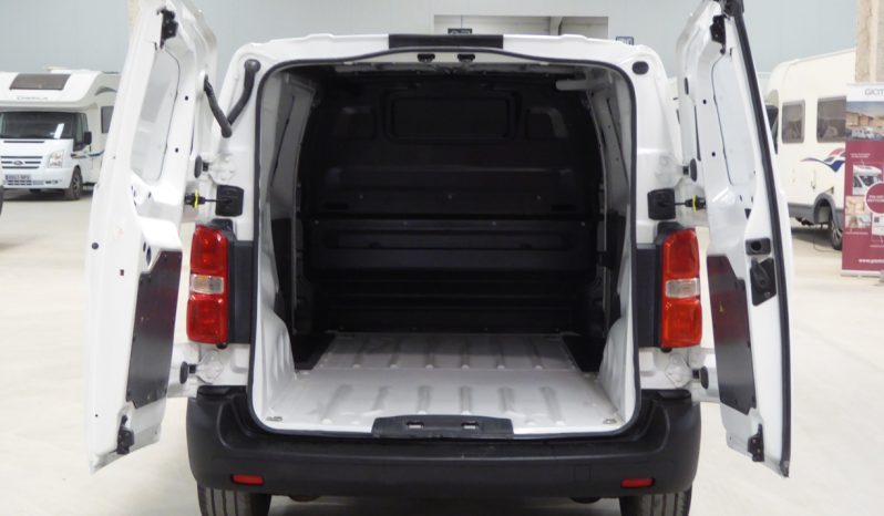 
								CITROEN JUMPY Talla M BlueHDi 100CV Confort lleno									
