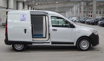 
									DACIA Dokker Essential 1.6 80kW 110CV isotermo IR lleno								