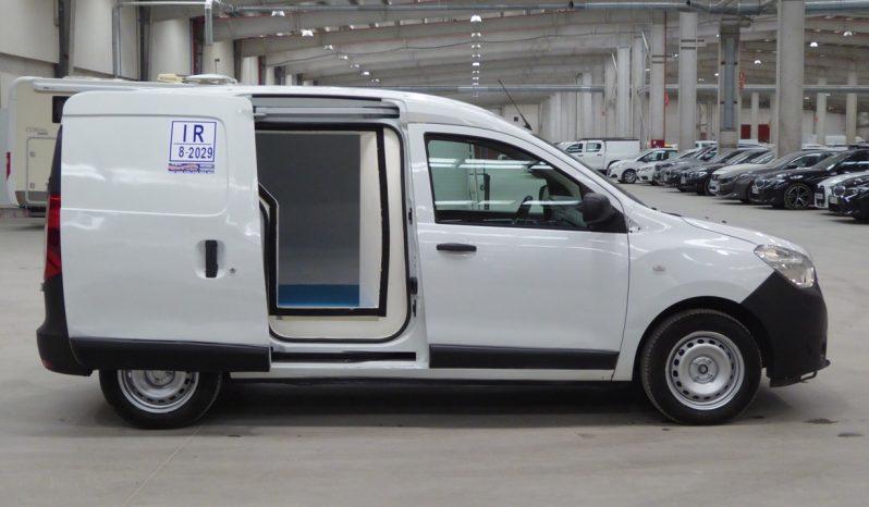 
								DACIA Dokker Essential 1.6 80kW 110CV isotermo IR lleno									