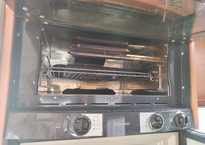 
								BURSTNER AVIANO I 684 INTEGRAL ALTA GAMA, CAMA FRANCESA + Generador lleno									