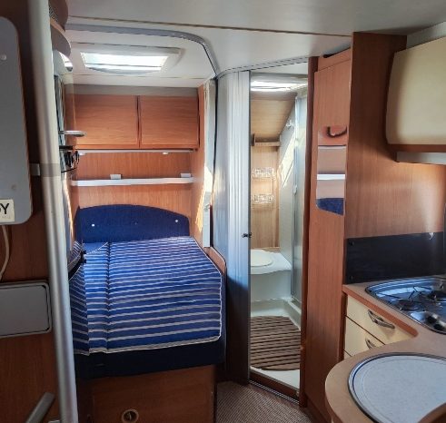 
								BURSTNER AVIANO I 684 INTEGRAL ALTA GAMA, CAMA FRANCESA + Generador lleno									