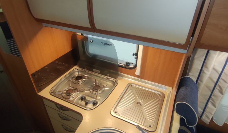 
								BURSTNER AVIANO I 684 INTEGRAL ALTA GAMA, CAMA FRANCESA + Generador lleno									