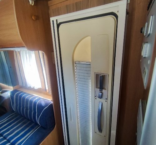 
								BURSTNER AVIANO I 684 INTEGRAL ALTA GAMA, CAMA FRANCESA + Generador lleno									